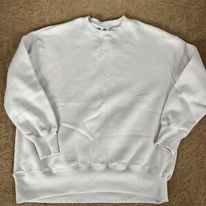 Nike cream crewneck oversized